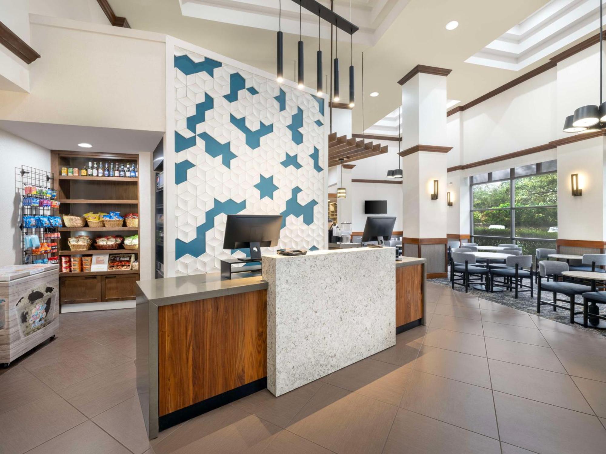 Hyatt Place Tampa Busch Gardens Exterior foto