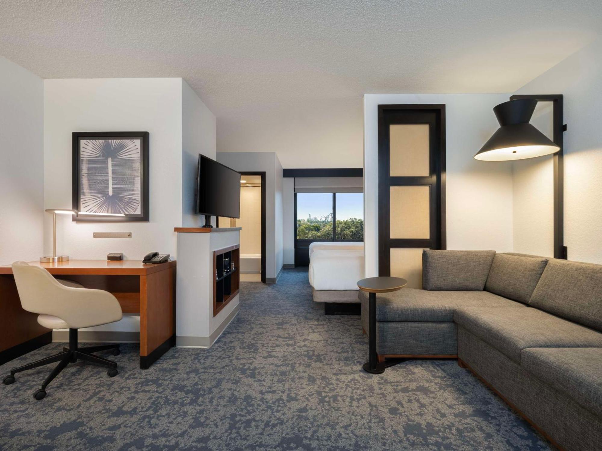 Hyatt Place Tampa Busch Gardens Exterior foto